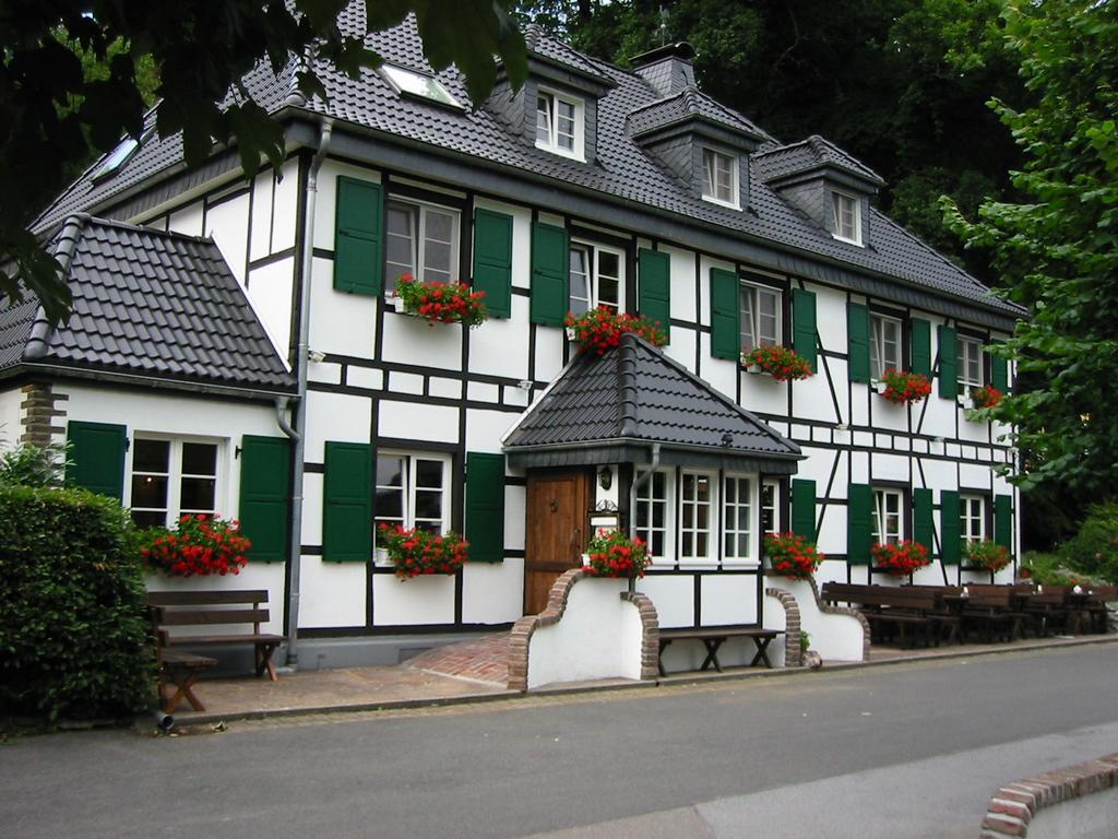 Wisskirchen Hotel & Restaurant โอเดนทาล ภายนอก รูปภาพ